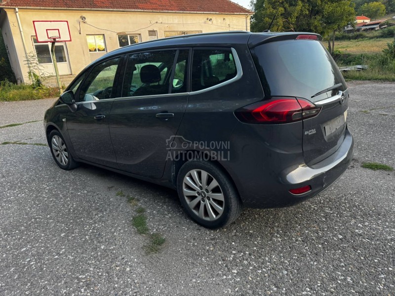 Opel Zafira Koplet 2014. god. -  kompletan auto u delovima