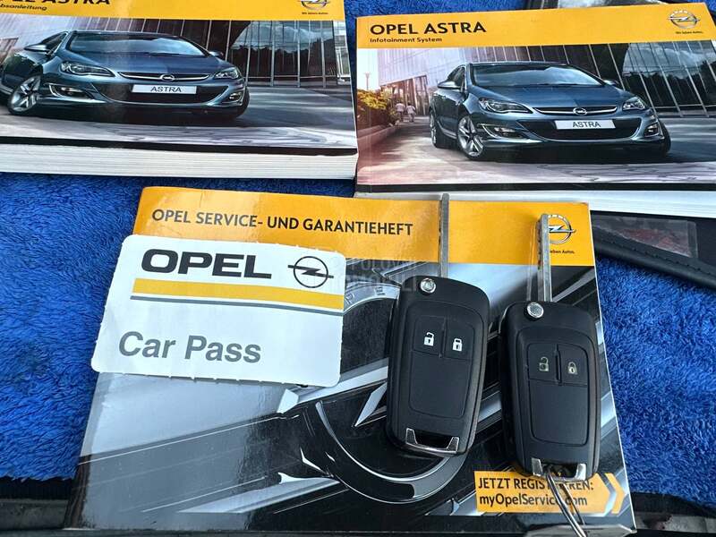 Opel Astra J 1.4 16V N.A.V.I