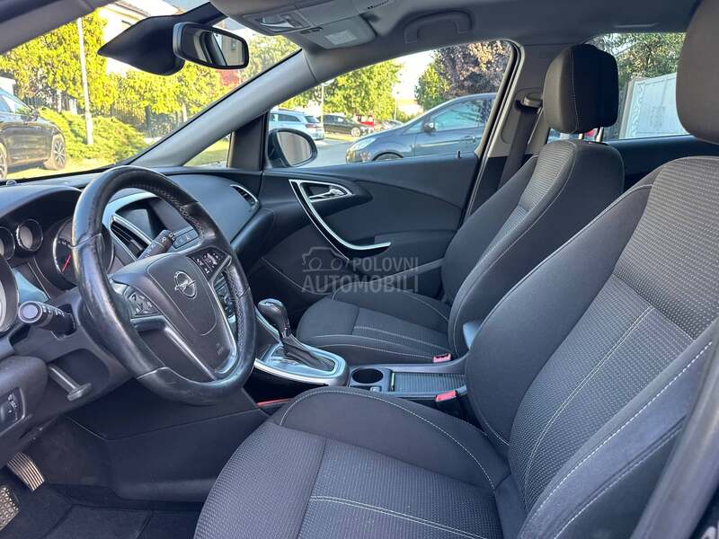 Opel Astra J 1.4 16V N.A.V.I