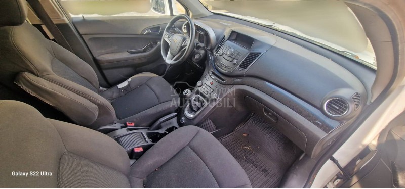 Chevrolet Orlando 2011. god. -  kompletan auto u delovima