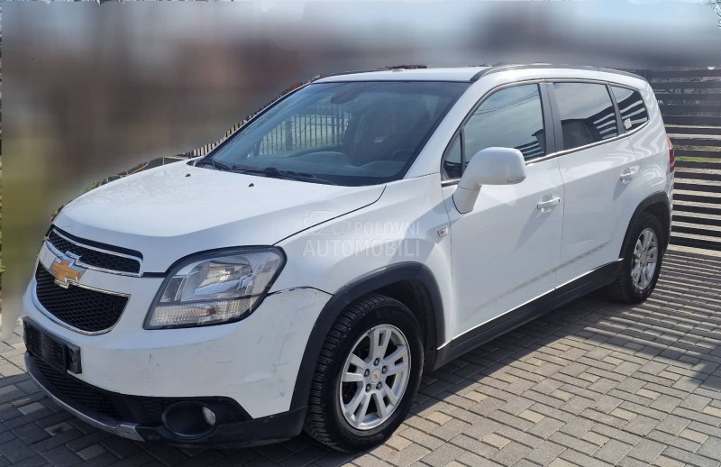 Chevrolet Orlando 2011. god. -  kompletan auto u delovima