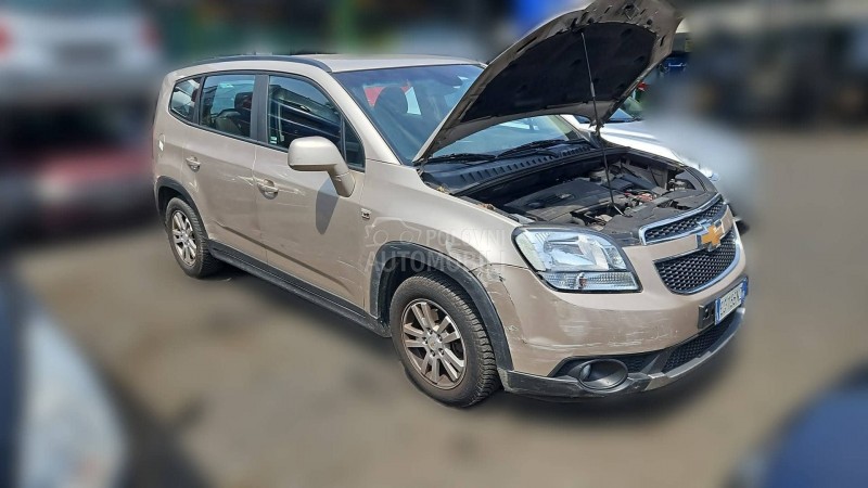 Chevrolet Orlando 2011. god. -  kompletan auto u delovima