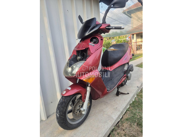 Aprilia leonardo 125