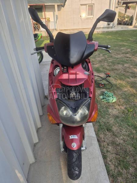 Aprilia leonardo 125