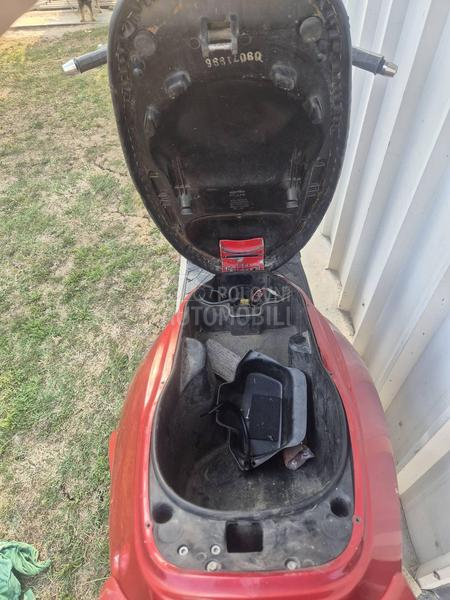 Aprilia leonardo 125