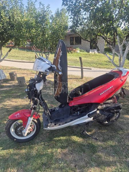 Aprilia leonardo 125