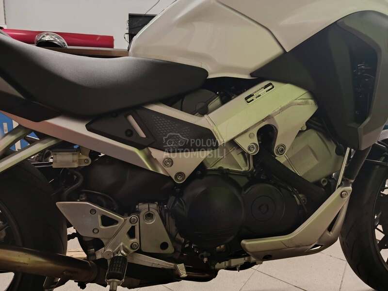 Honda Crossrunner 800  VFR 800X