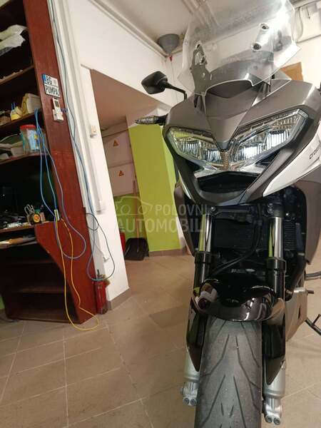 Honda Crossrunner 800  VFR 800X