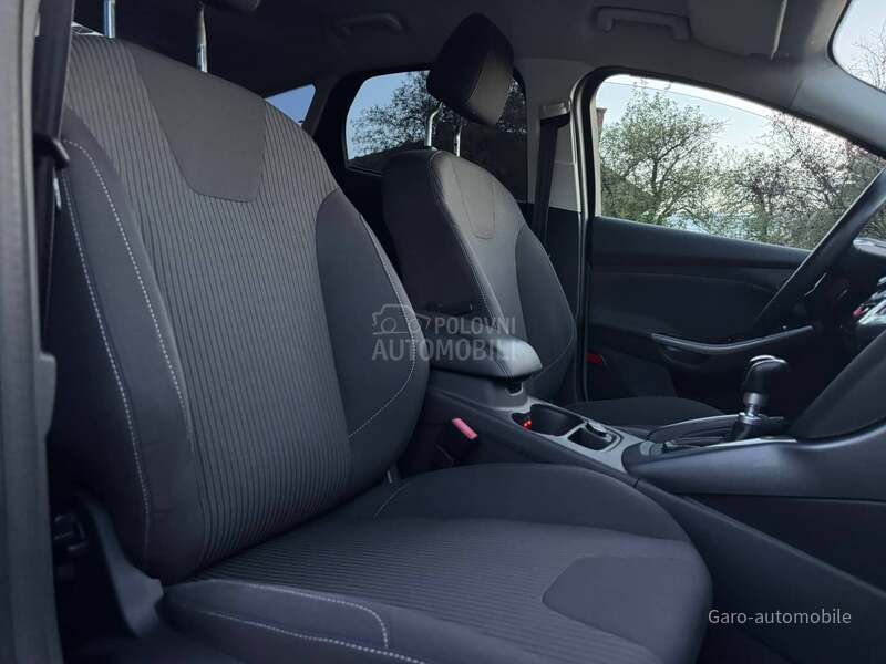 Ford Focus 1.6 TITANIUM CH NOV