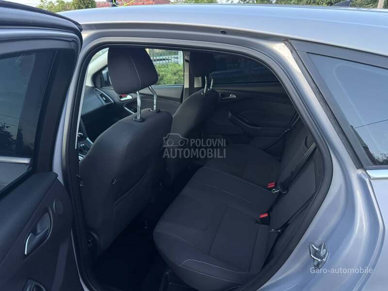 Ford Focus 1.6 TITANIUM CH NOV