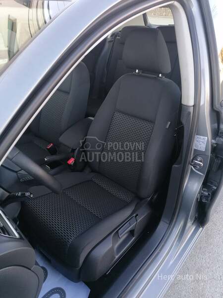 Volkswagen Golf 6 1.2i TREND LINE CH