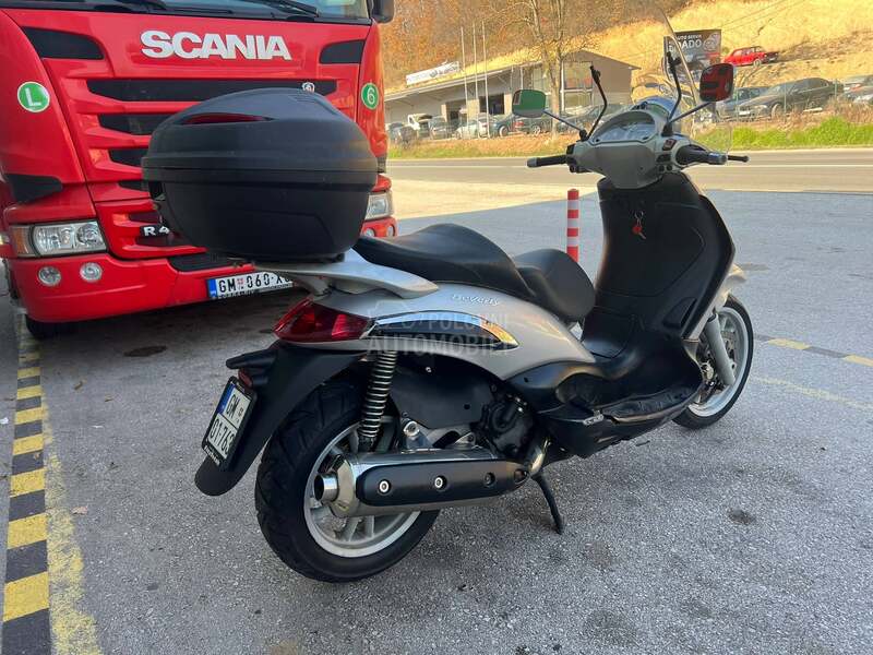 Piaggio Beverly 500