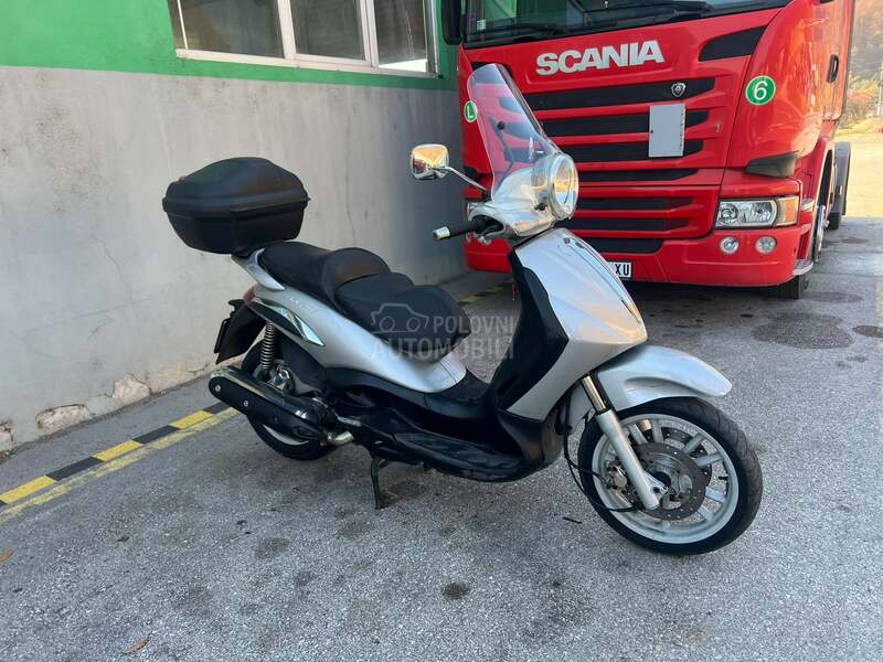 Piaggio Beverly 500