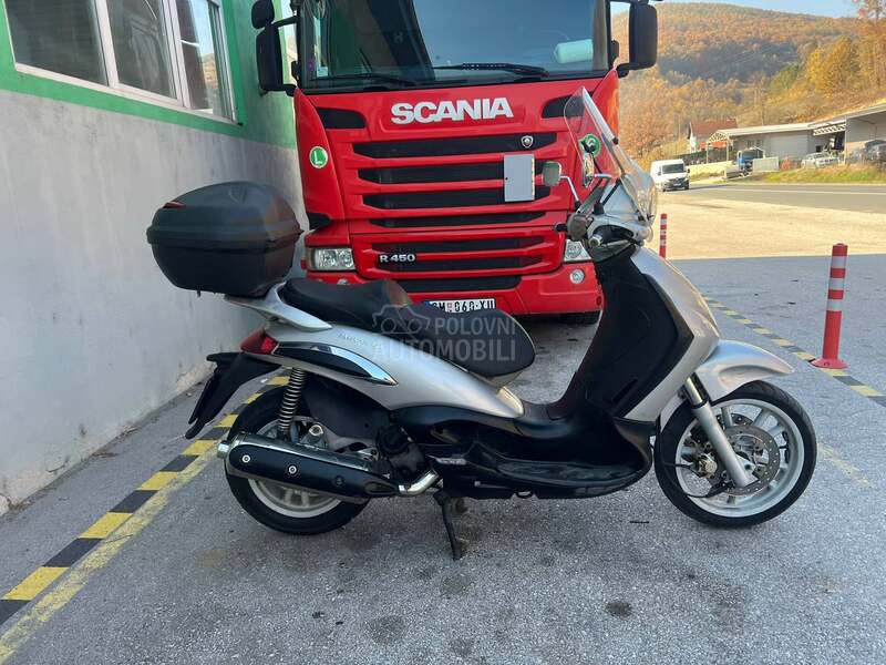 Piaggio Beverly 500
