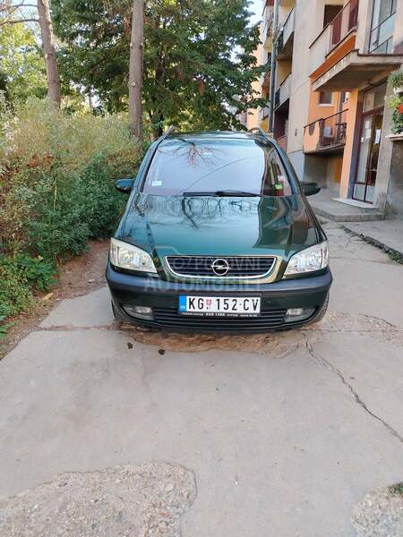 Opel Zafira 