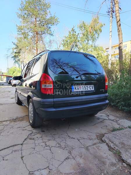 Opel Zafira 
