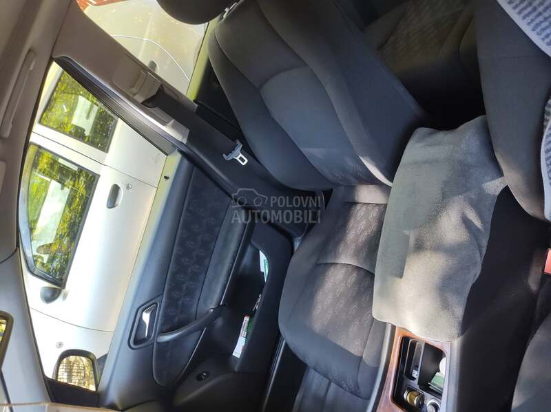 Mercedes Benz C 200 228540