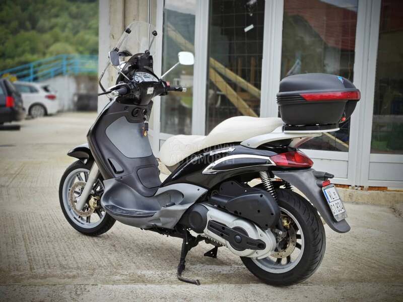 Piaggio beverly 500