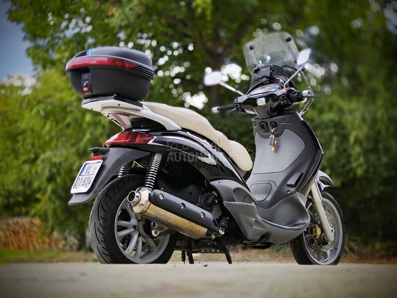 Piaggio beverly 500