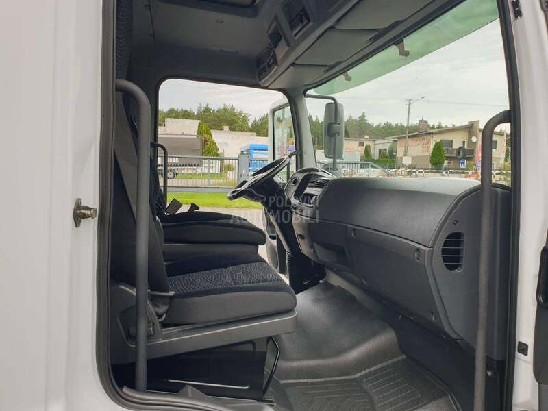 Mercedes Benz ATEGO 818