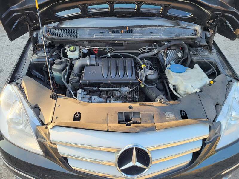 Mercedes Benz B Klasa -  kompletan auto u delovima