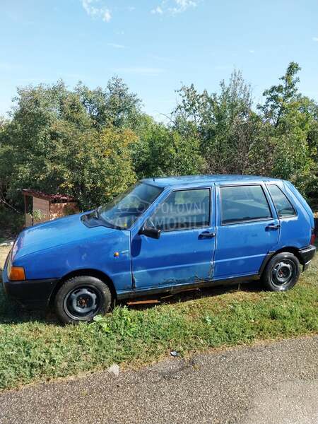 Fiat Uno 