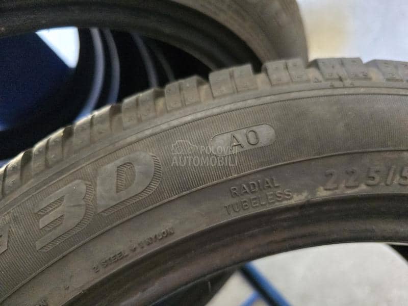 Dunlop 225/50 R17 Zimska