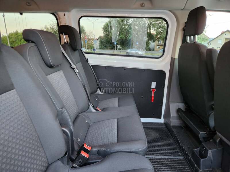 Ford Tourneo Custom NOVO KUPLJEN NOV SRB