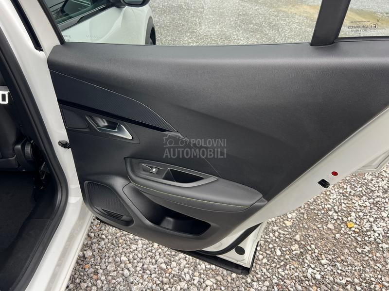 Peugeot 2008 1.2Puretech/ GT