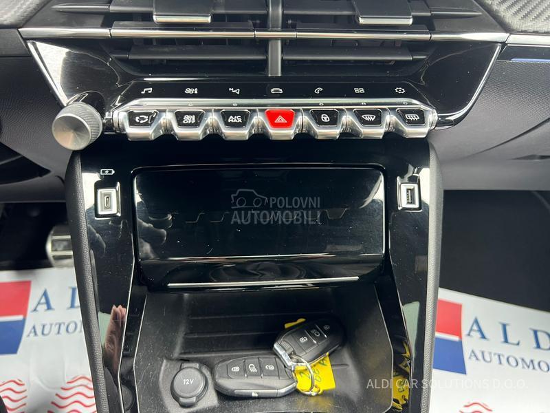 Peugeot 2008 1.2Puretech/ GT