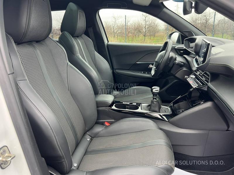 Peugeot 2008 1.2Puretech/ GT