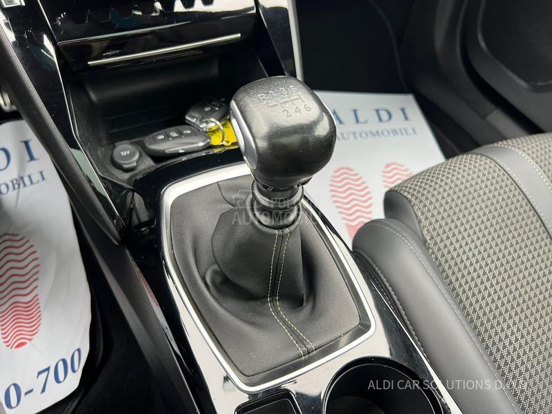 Peugeot 2008 1.2Puretech/ GT