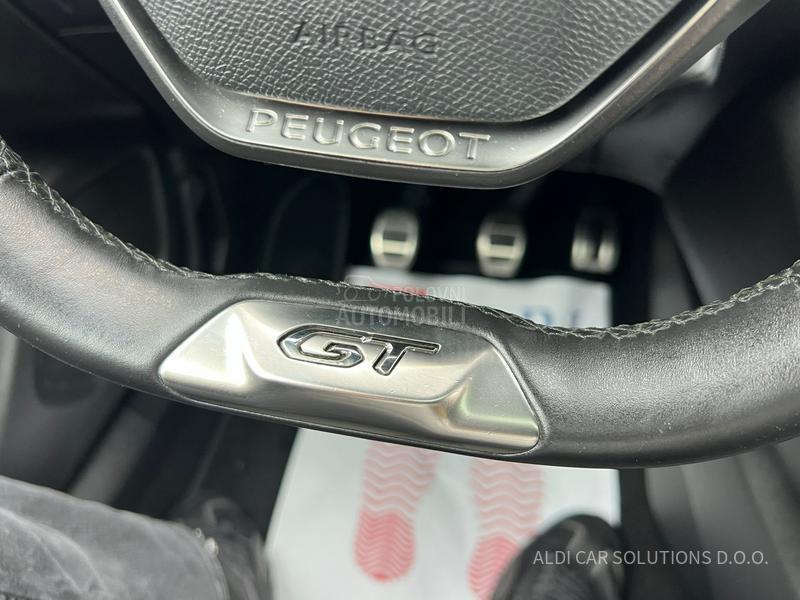 Peugeot 2008 1.2Puretech/ GT