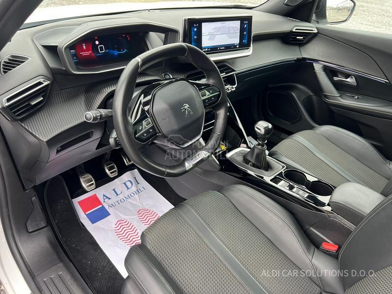 Peugeot 2008 1.2Puretech/ GT