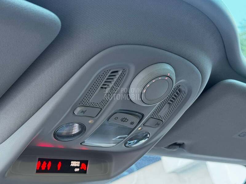 Citroen C4 1.6 HDI NAVY PANO