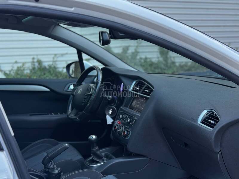 Citroen C4 1.6 HDI NAVY PANO