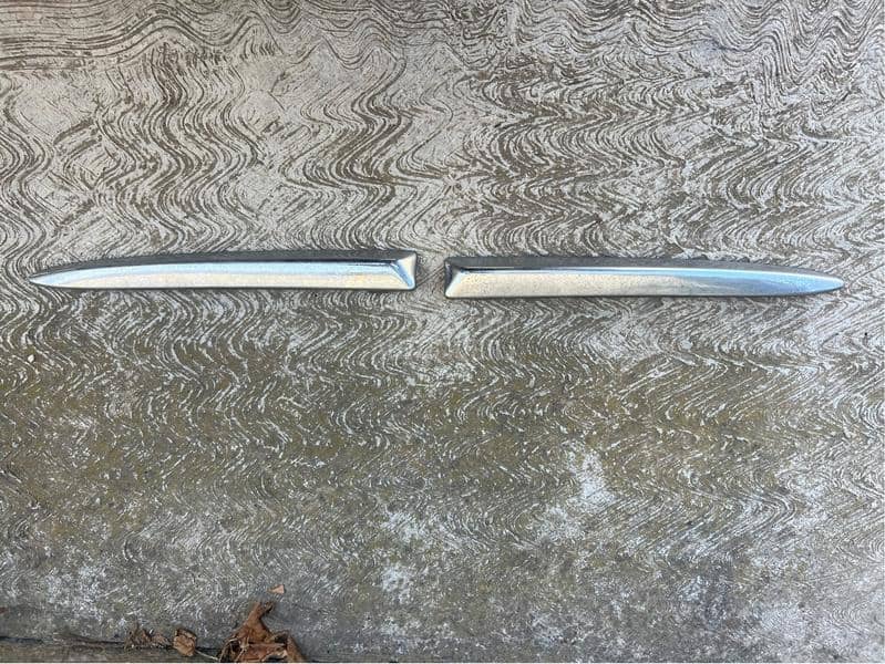 Niklovane lajsne na braniku