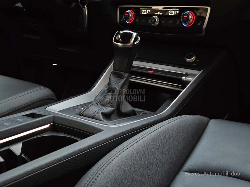 Audi Q3 2.0TDi/BUSINESS/SB