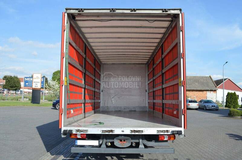 Mercedes Benz ATEGO 824