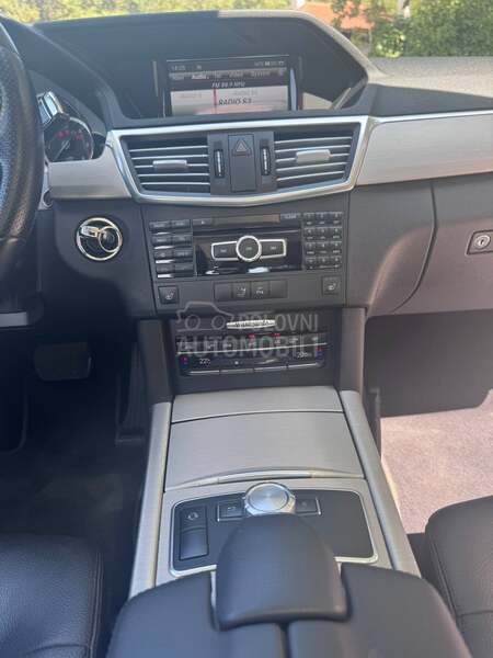 Mercedes Benz E 300 Hybrid