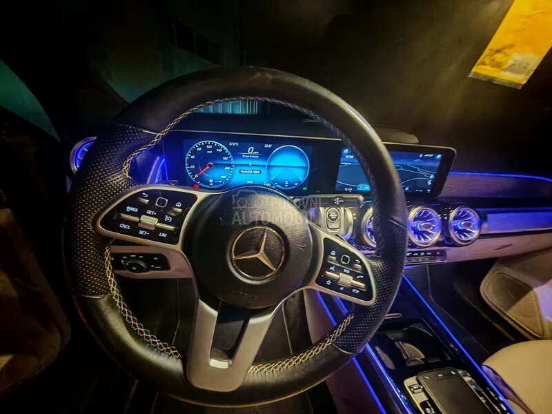 Mercedes Benz GLB 200 