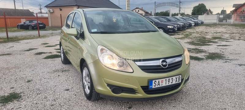 Opel Corsa D 1.4 b.e.n.z.i.n