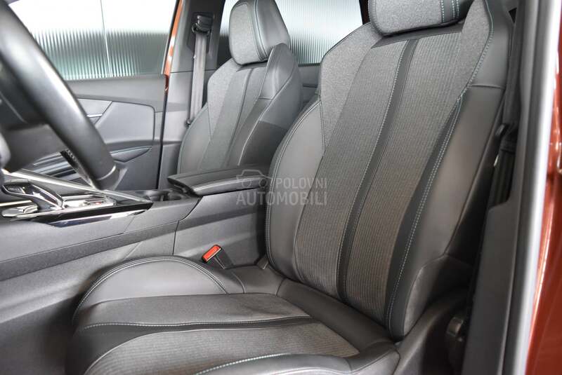 Peugeot 5008 1.5 HDI Allure 7sed