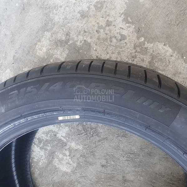 Pirelli 315/40 R21 Letnja