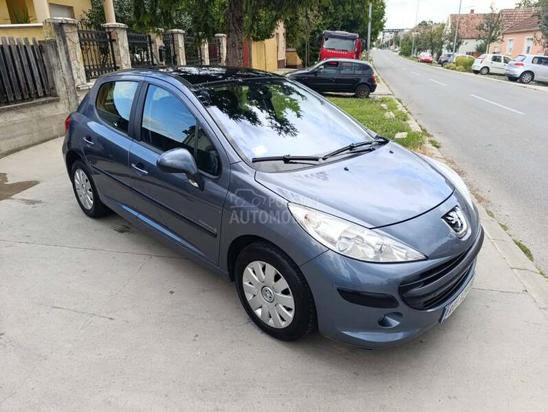 Peugeot 207 1 63000 k m