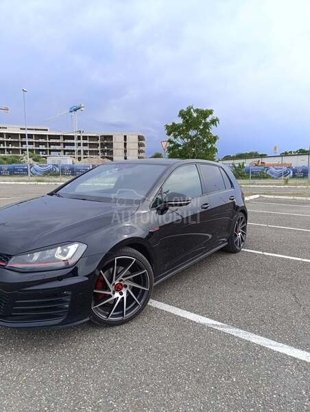 Volkswagen Golf 7 GTI