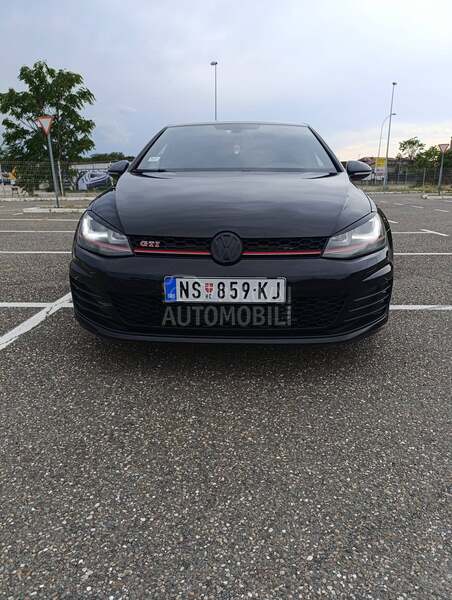 Volkswagen Golf 7 GTI