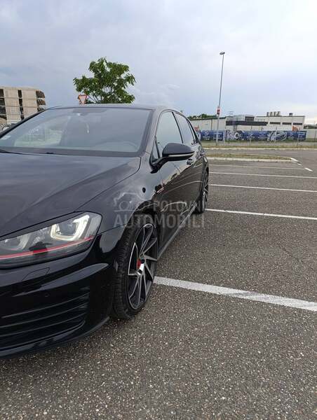 Volkswagen Golf 7 GTI