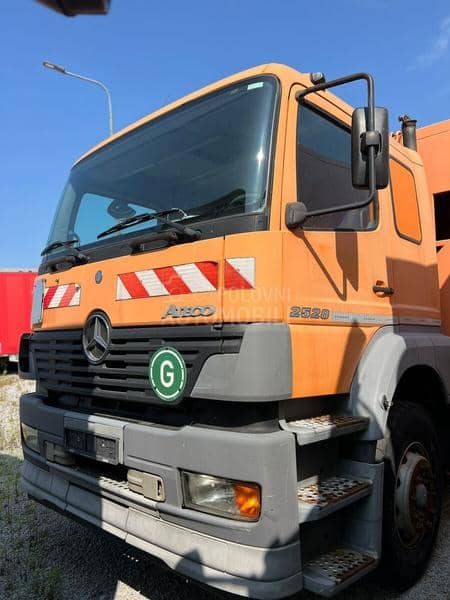 Mercedes Benz ATEGO 2528