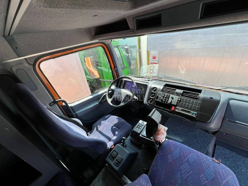 Mercedes Benz ATEGO 2528